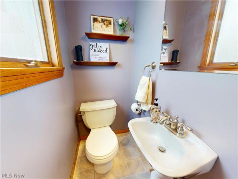 32325 Dickerson Road Willowick OH 44095