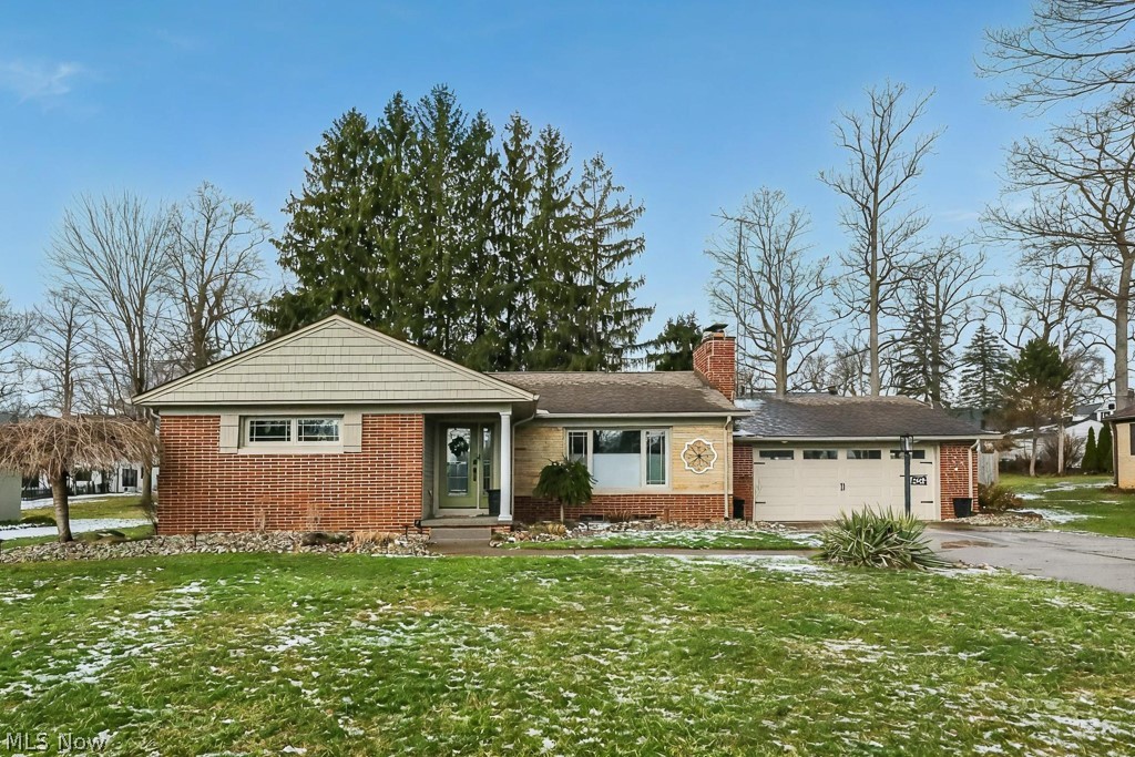 2625 Belleflower Drive Alliance OH 44601