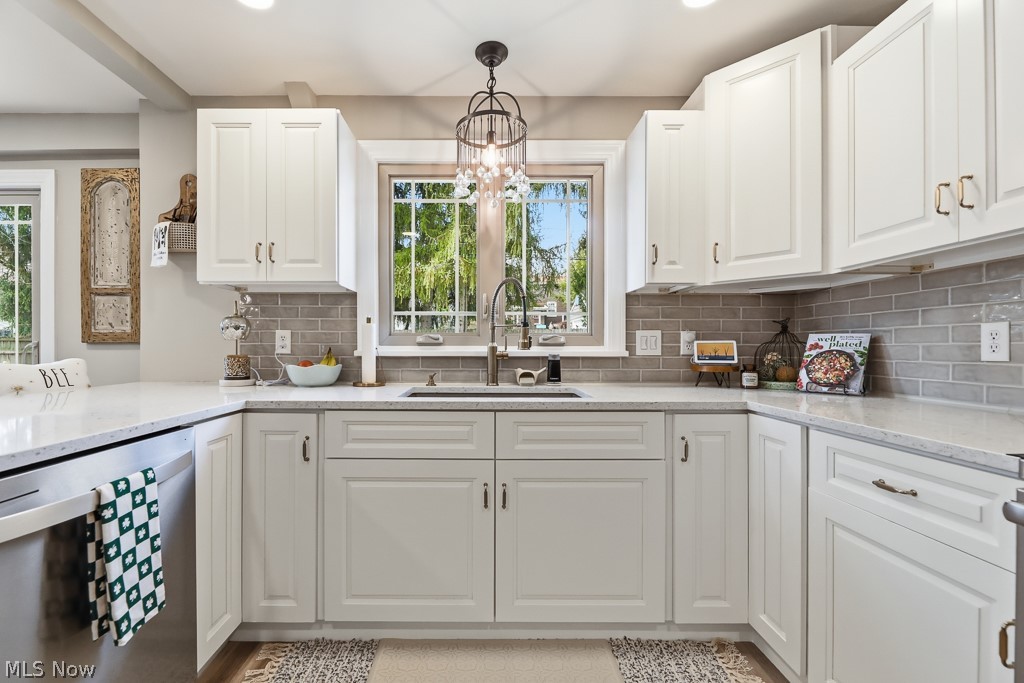 2625 Belleflower Drive Alliance OH 44601