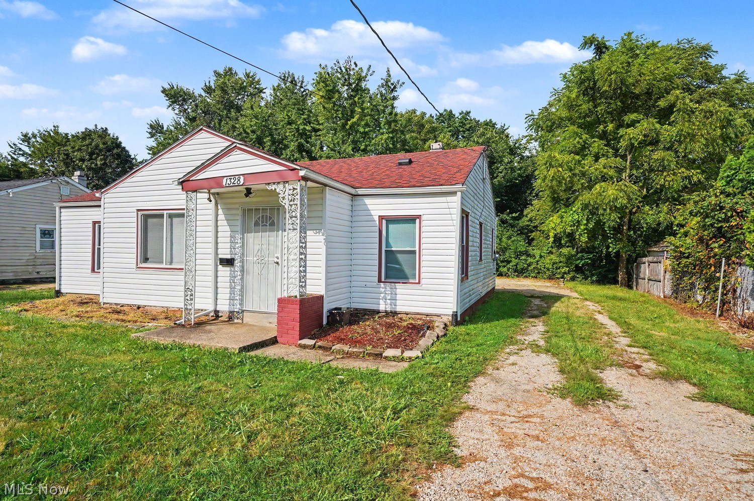 1328 Winton Avenue Akron OH 44320