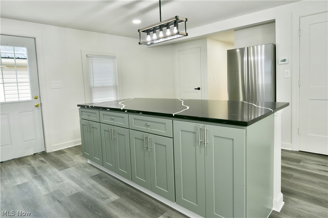 1911 Hubbard Thomas Road Hubbard OH 44425