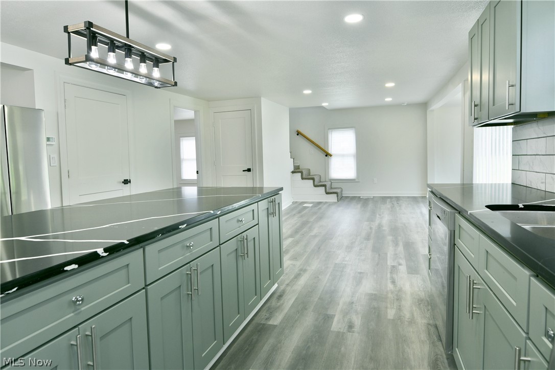 1911 Hubbard Thomas Road Hubbard OH 44425