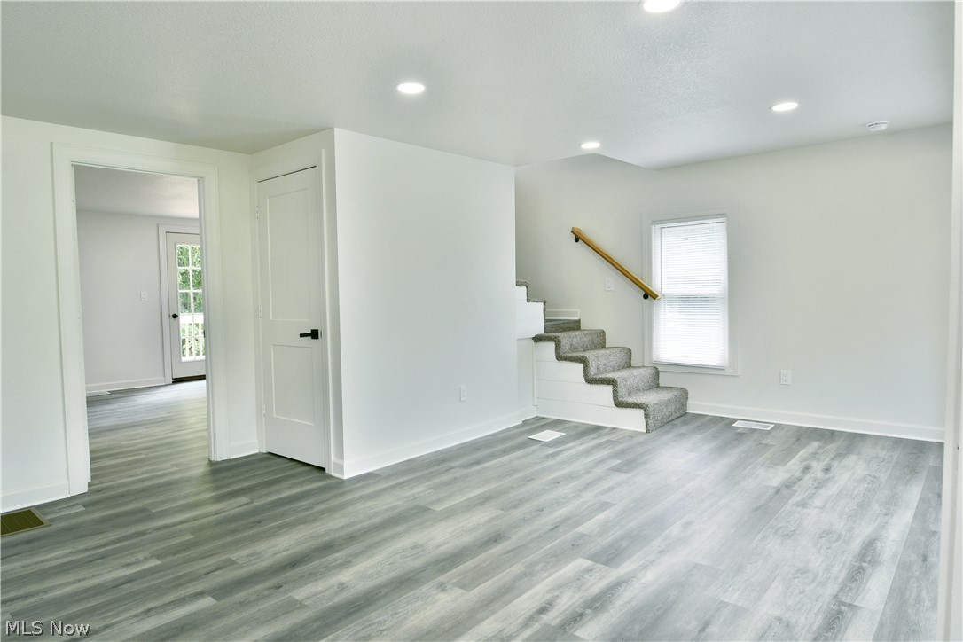 1911 Hubbard Thomas Road Hubbard OH 44425