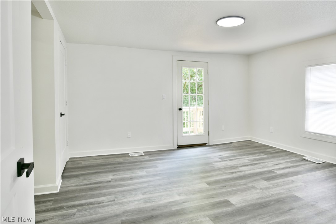 1911 Hubbard Thomas Road Hubbard OH 44425