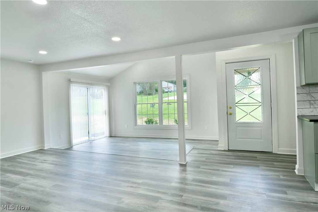 1911 Hubbard Thomas Road Hubbard OH 44425