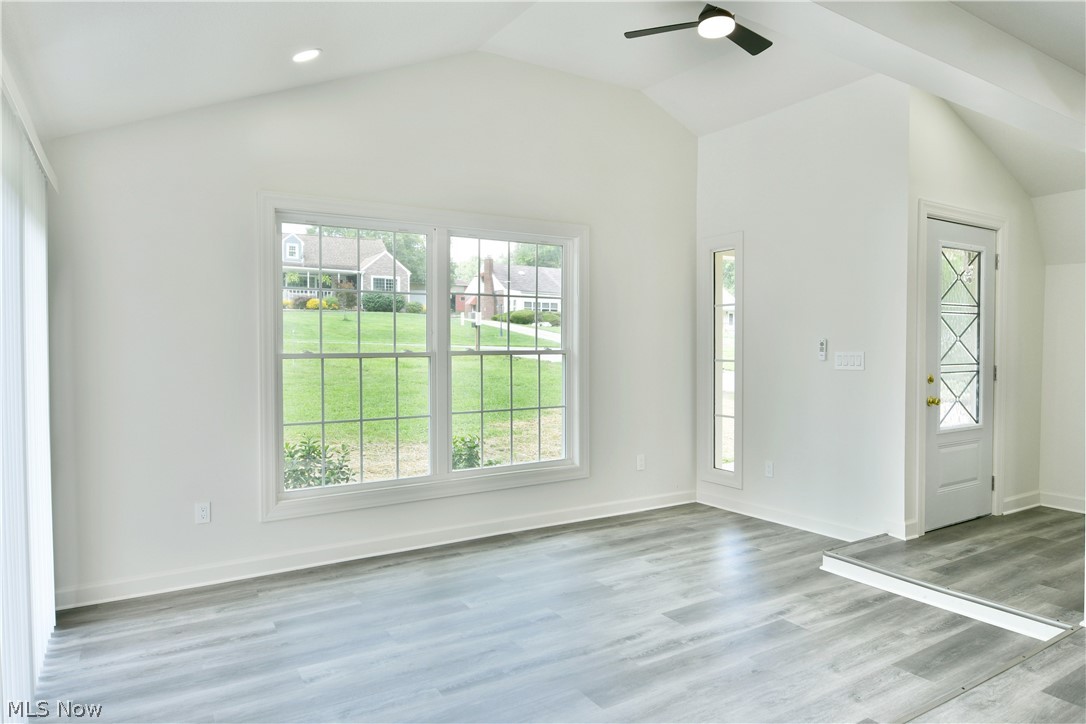 1911 Hubbard Thomas Road Hubbard OH 44425