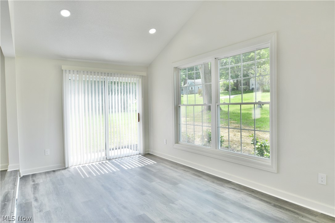 1911 Hubbard Thomas Road Hubbard OH 44425