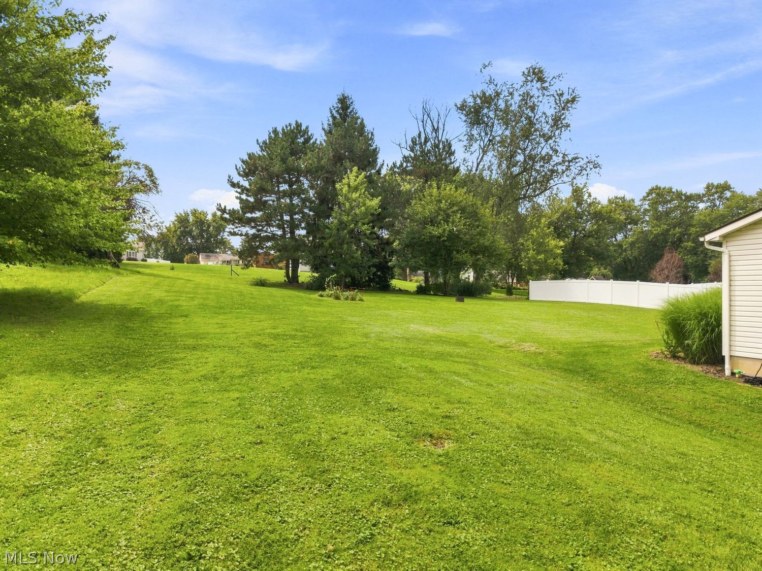 6192 Apple Street Louisville OH 44641