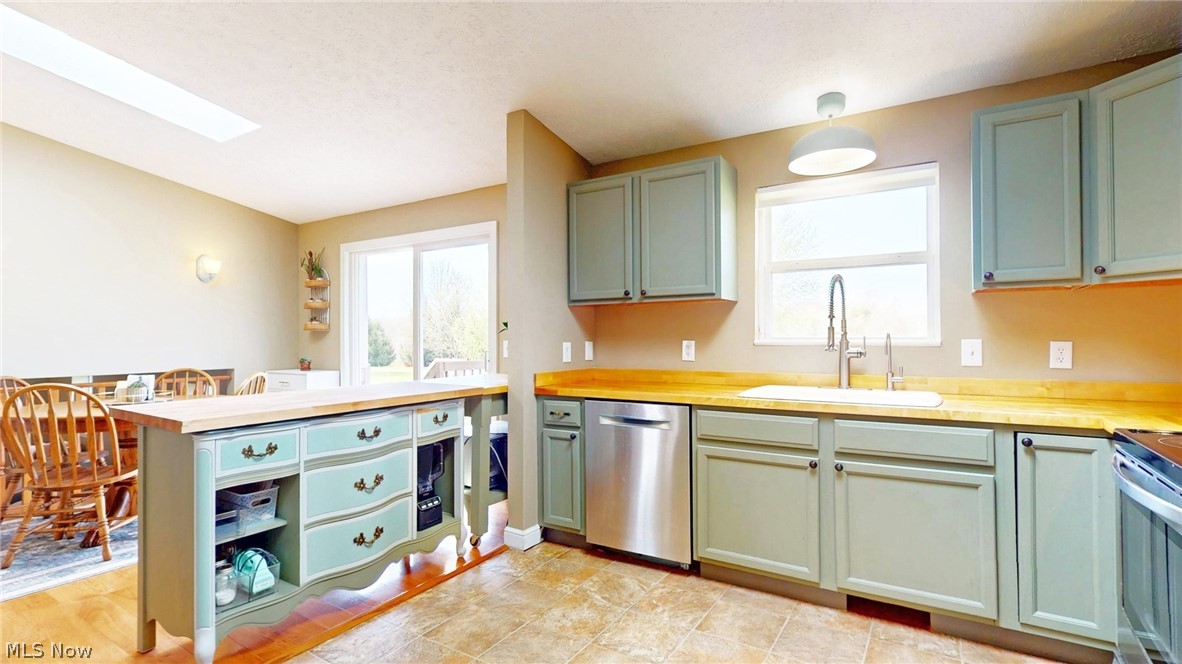 18440 Rapids Road Hiram OH 44234