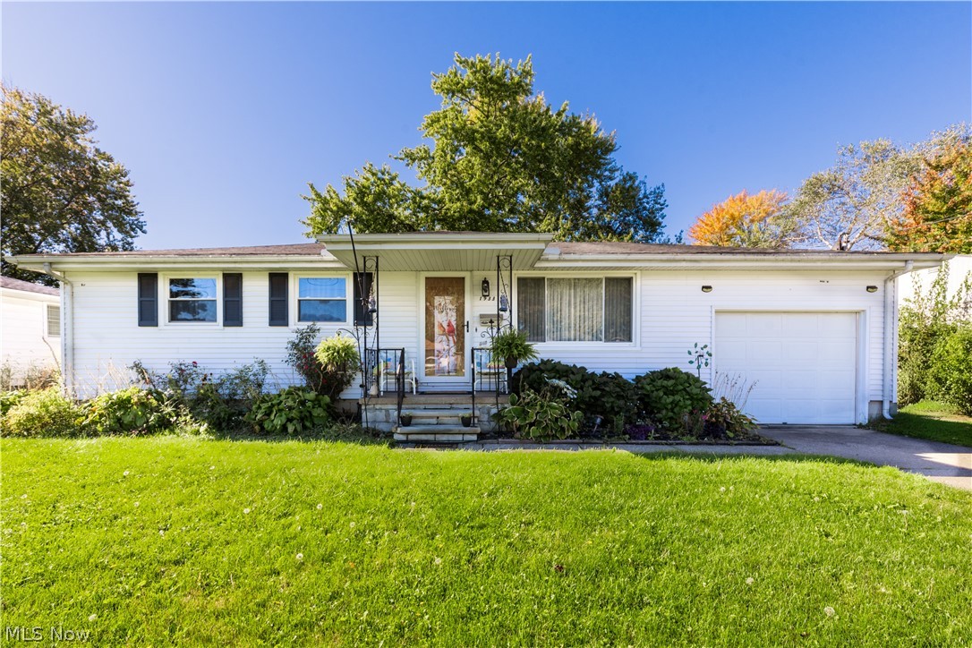 1933 W 29th Street Lorain OH 44052