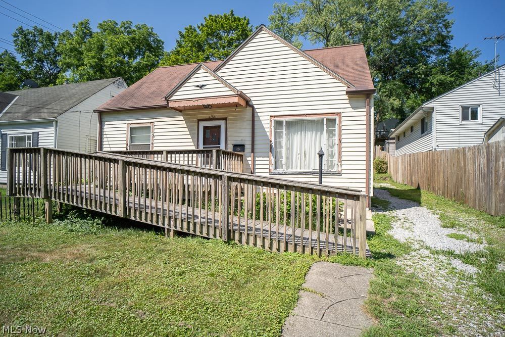 432 Kathleen Street Akron OH 44303