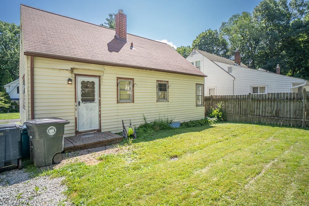 432 Kathleen Street Akron OH 44303