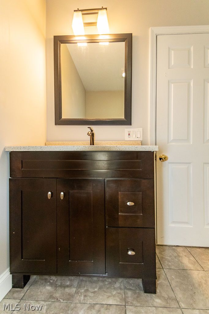 313 Miles Road Chagrin Falls OH 44022