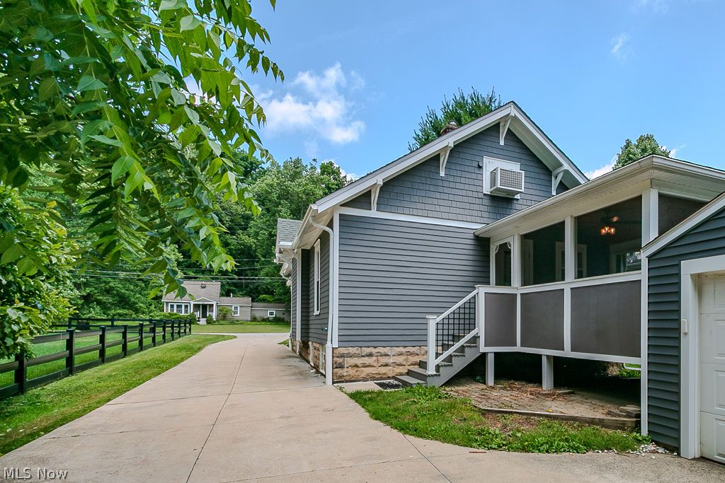 313 Miles Road Chagrin Falls OH 44022