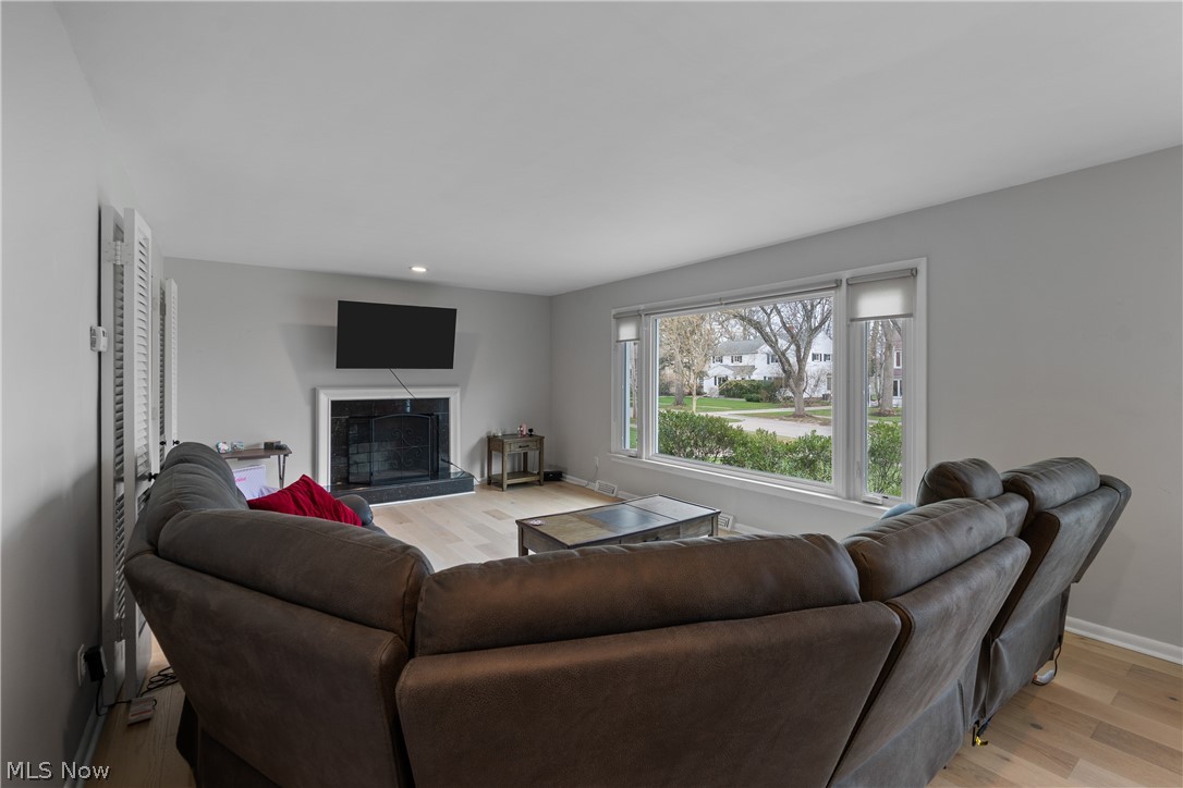 23650 Shelburne Road Shaker Heights OH 44122