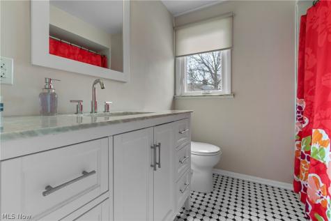 23650 Shelburne Road Shaker Heights OH 44122