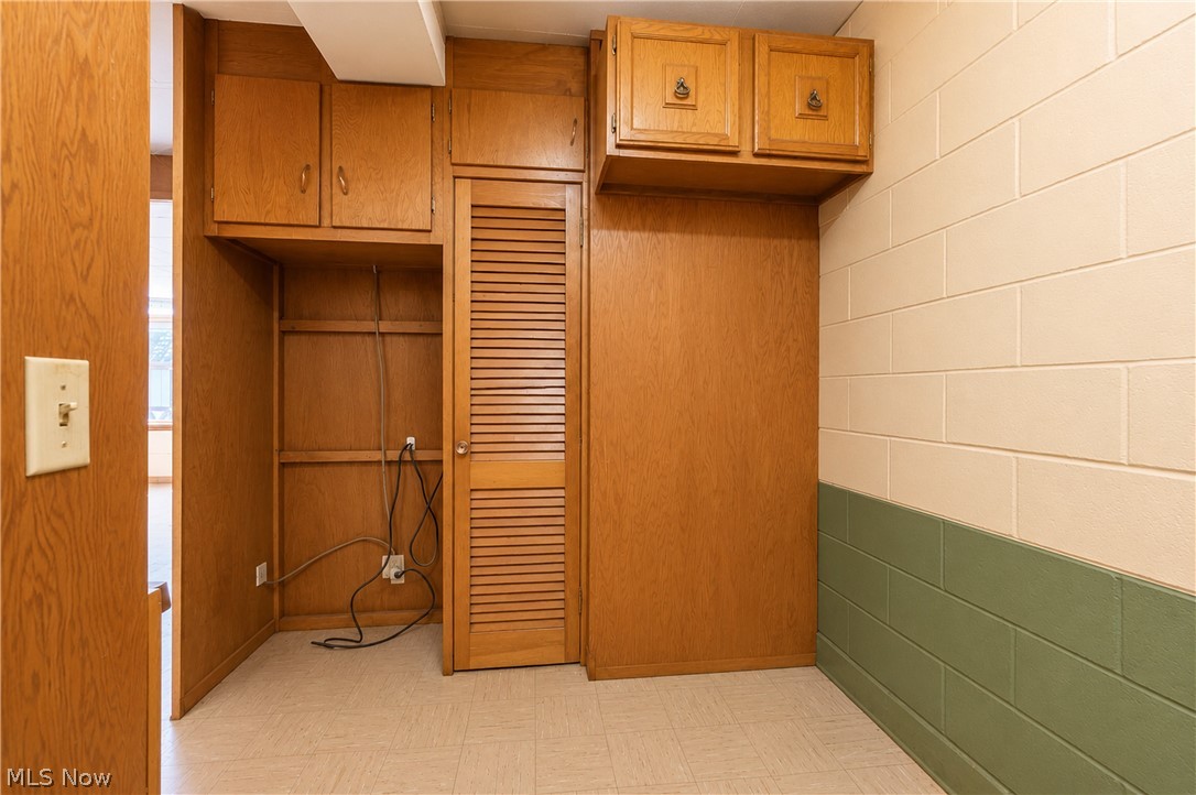 55 Willowdale Lake Avenue NW North Canton OH 44720