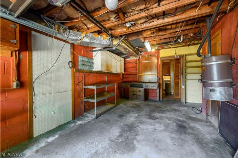 55 Willowdale Lake Avenue NW North Canton OH 44720