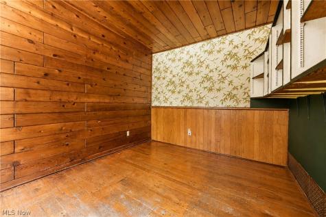 55 Willowdale Lake Avenue NW North Canton OH 44720