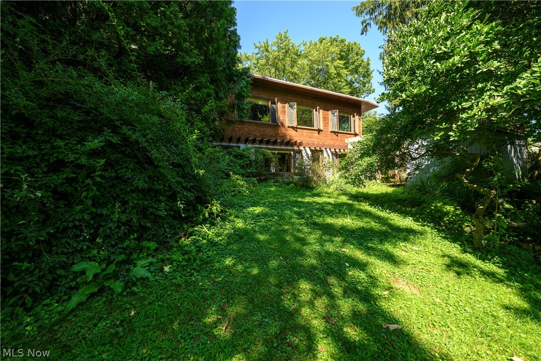 55 Willowdale Lake Avenue NW North Canton OH 44720