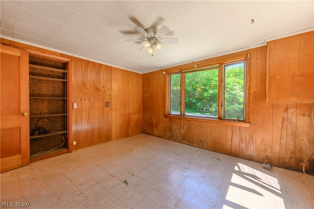 55 Willowdale Lake Avenue NW North Canton OH 44720