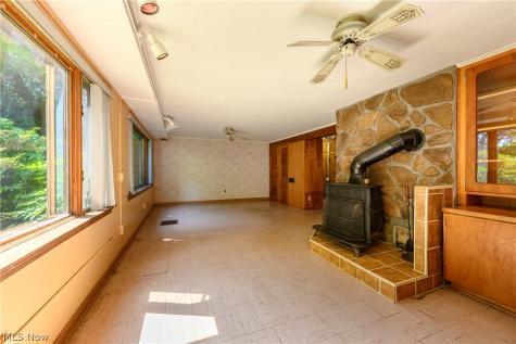 55 Willowdale Lake Avenue NW North Canton OH 44720