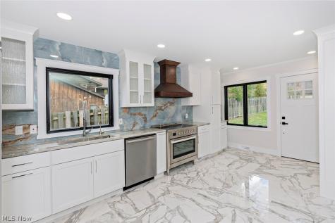 20601 Shelburne Road Shaker Heights OH 44122