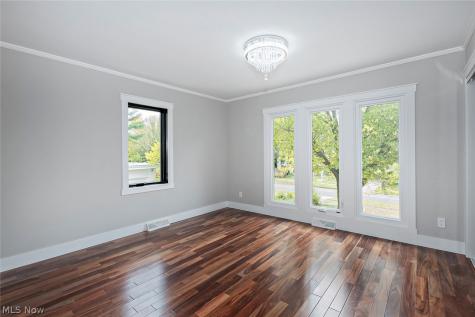 20601 Shelburne Road Shaker Heights OH 44122