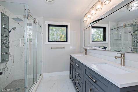 20601 Shelburne Road Shaker Heights OH 44122