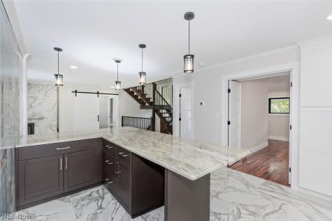20601 Shelburne Road Shaker Heights OH 44122