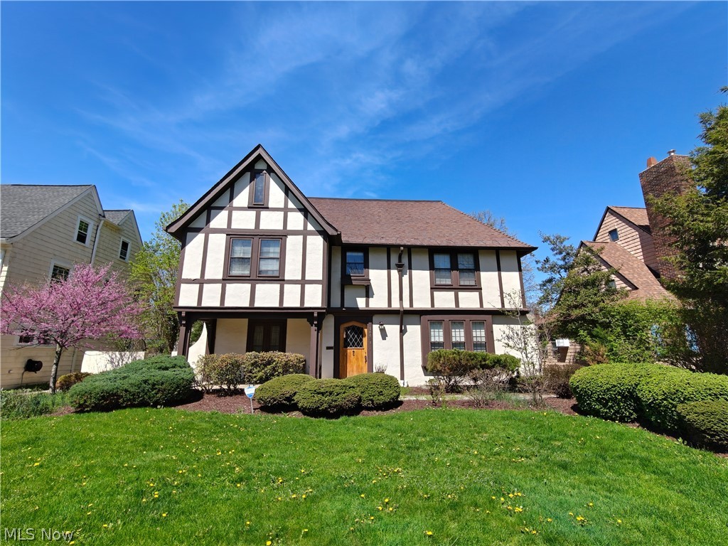 18421 Lynton Road Shaker Heights OH 44122