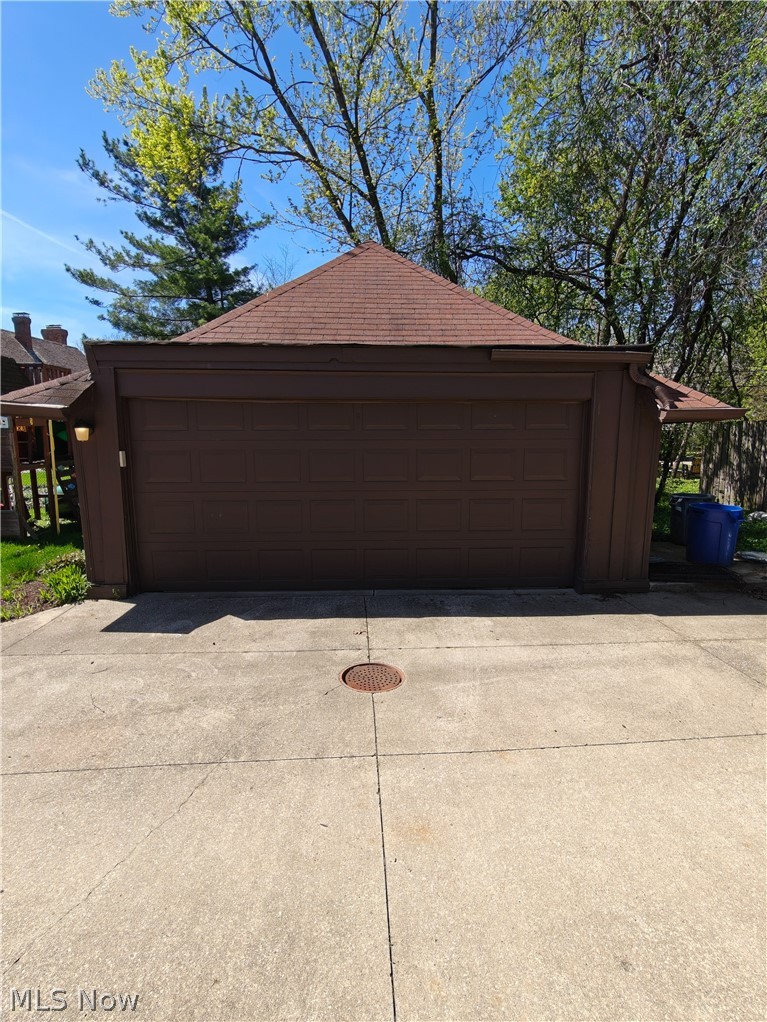18421 Lynton Road Shaker Heights OH 44122