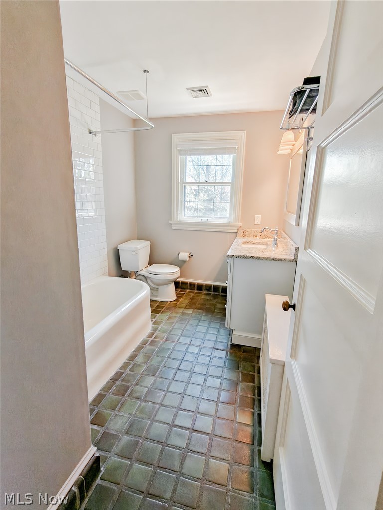 18421 Lynton Road Shaker Heights OH 44122