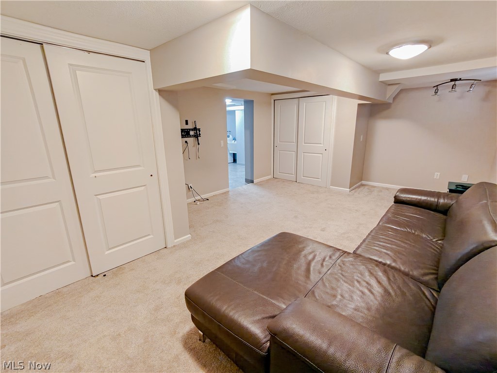 18421 Lynton Road Shaker Heights OH 44122