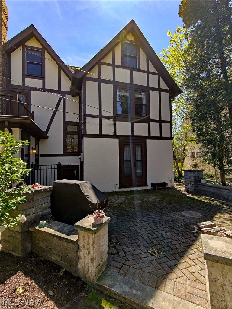 18421 Lynton Road Shaker Heights OH 44122
