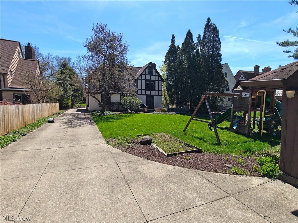 18421 Lynton Road Shaker Heights OH 44122