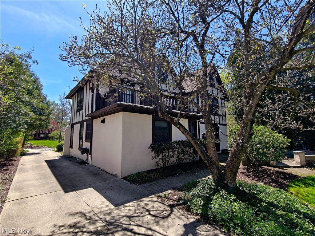 18421 Lynton Road Shaker Heights OH 44122