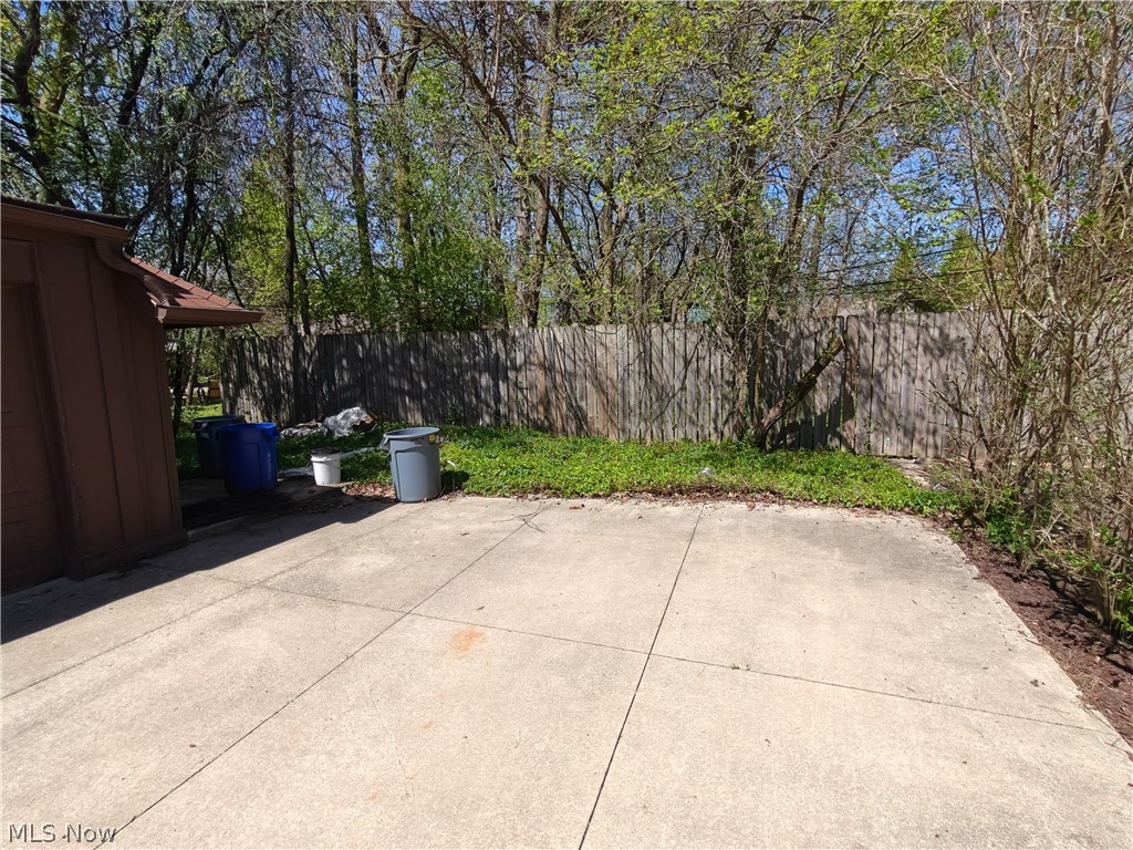 18421 Lynton Road Shaker Heights OH 44122