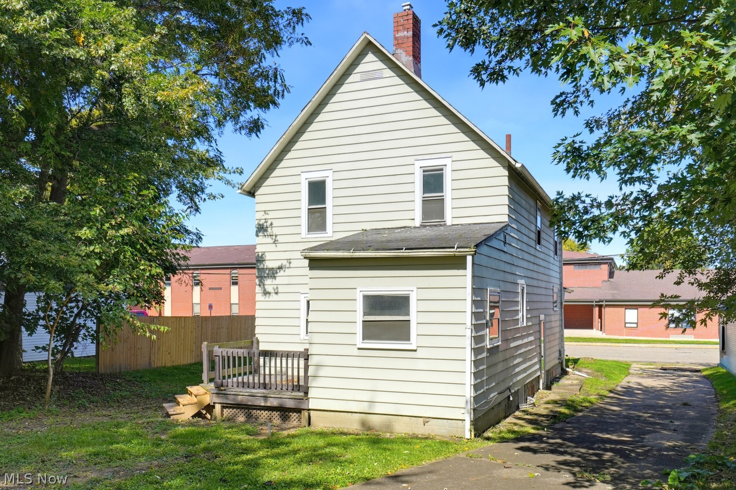 228 W Oxford Street Alliance OH 44601