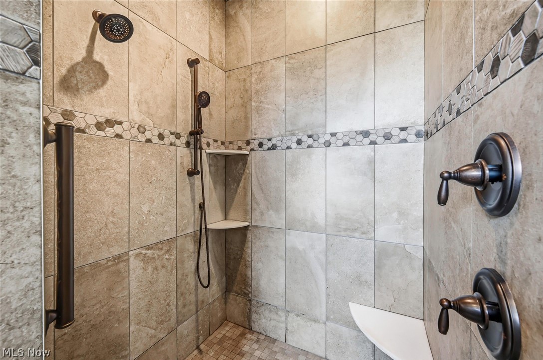 147 Heron Bay Drive Poland OH 44514