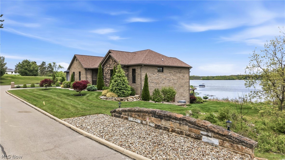 147 Heron Bay Drive Poland OH 44514