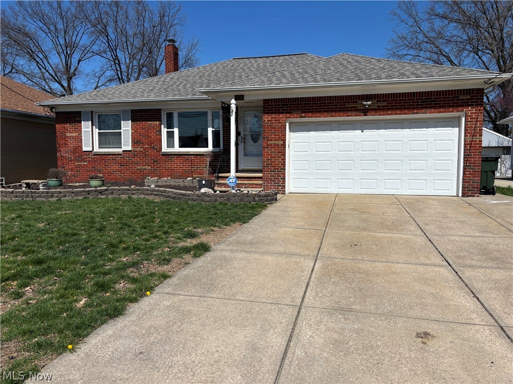 26361 Elinore Avenue Euclid OH 44132