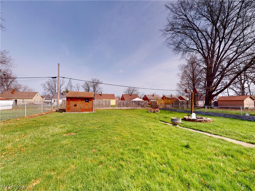 26361 Elinore Avenue Euclid OH 44132