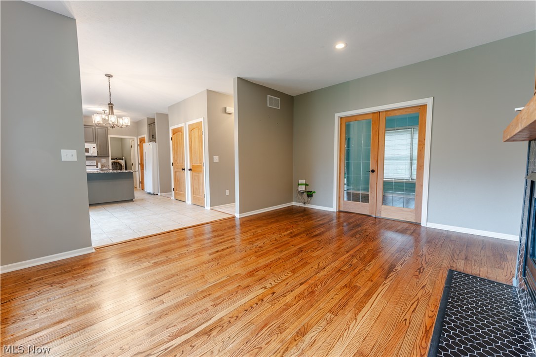 1433 Logan Lane Wooster OH 44691