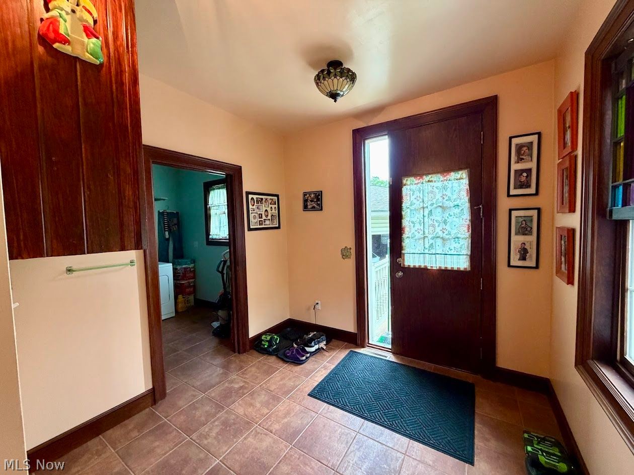 404 E Iron Avenue Dover OH 44622