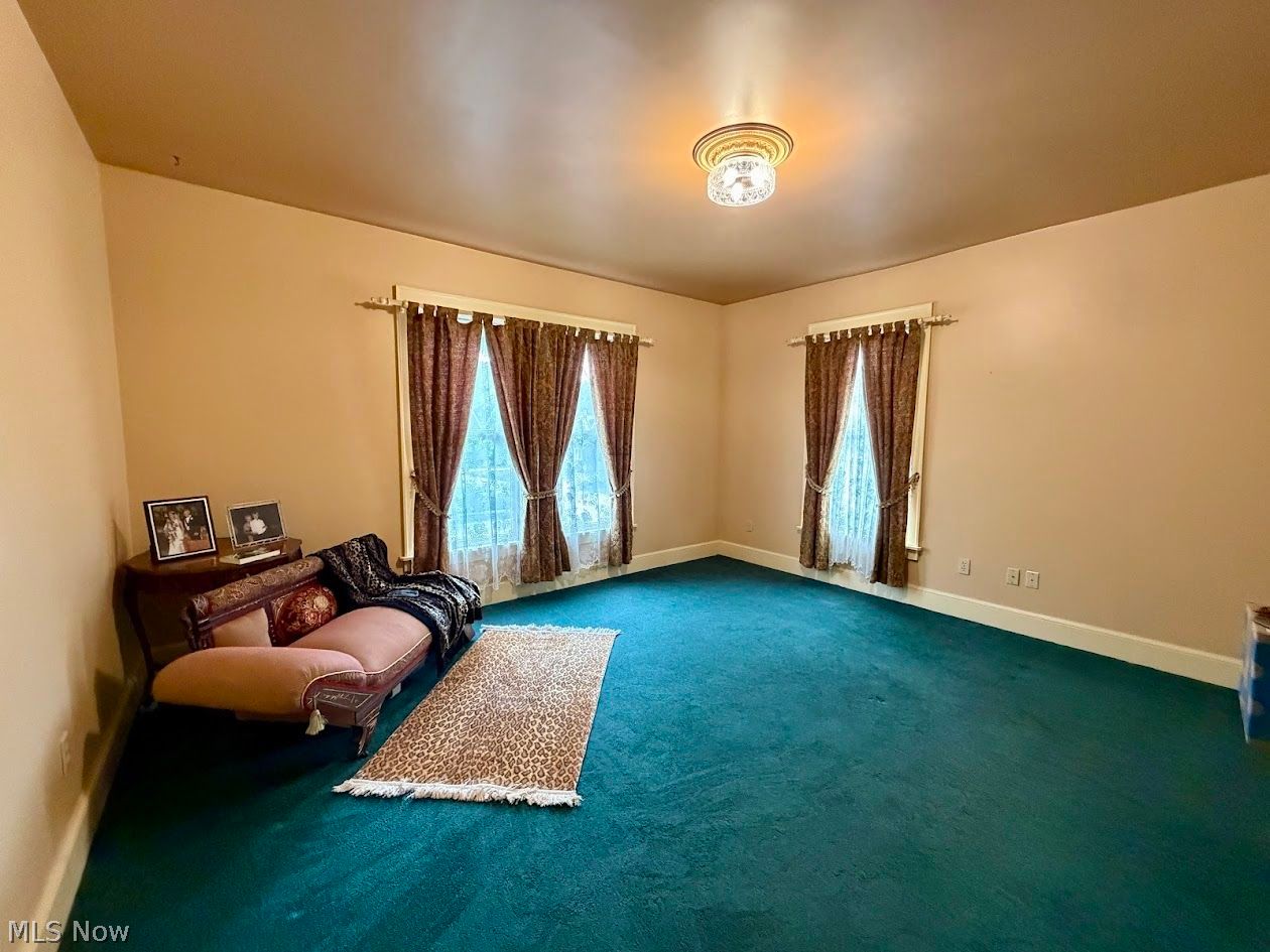 404 E Iron Avenue Dover OH 44622