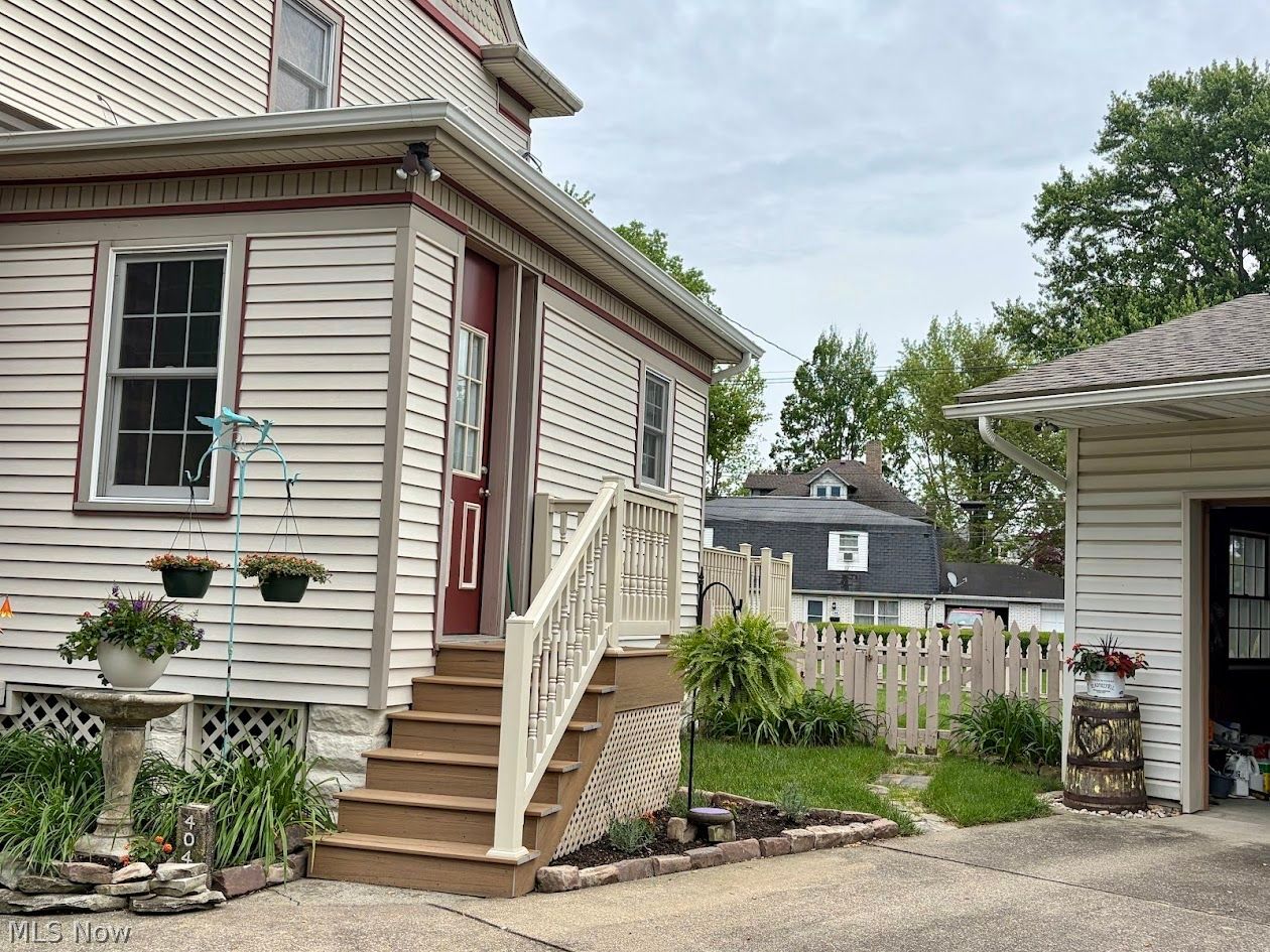 404 E Iron Avenue Dover OH 44622