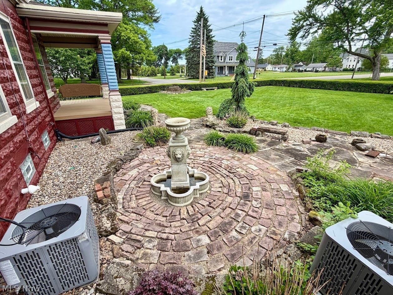404 E Iron Avenue Dover OH 44622