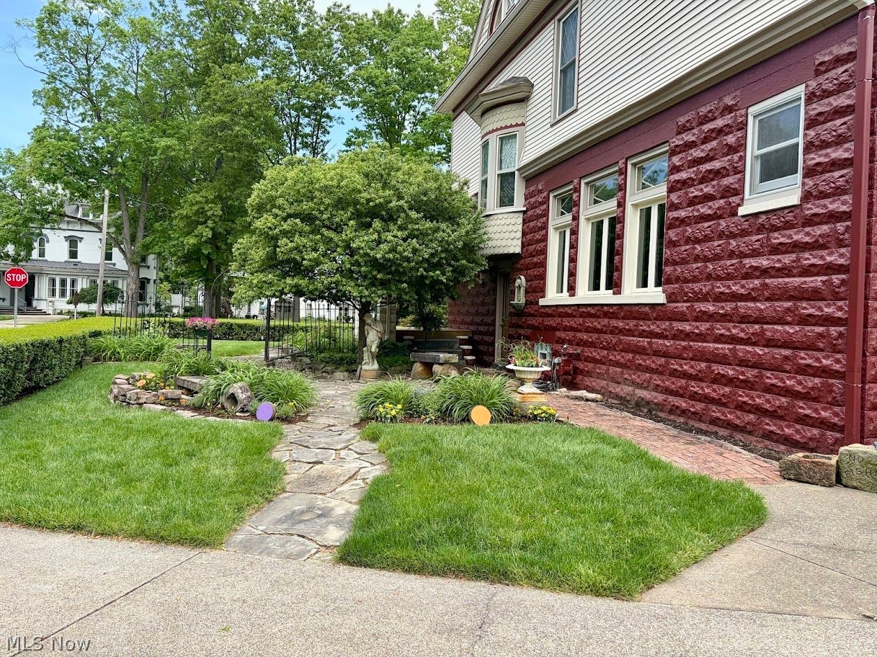 404 E Iron Avenue Dover OH 44622