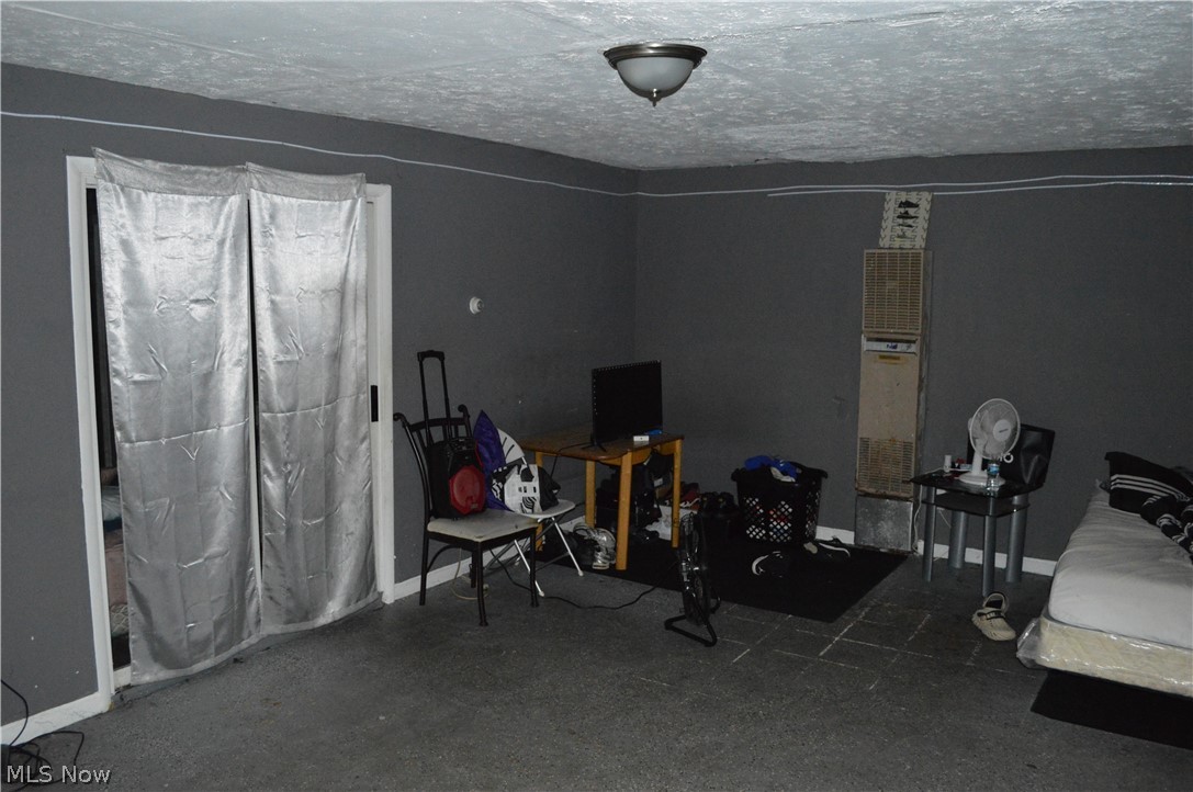 18206 Kares Avenue Cleveland OH 44122